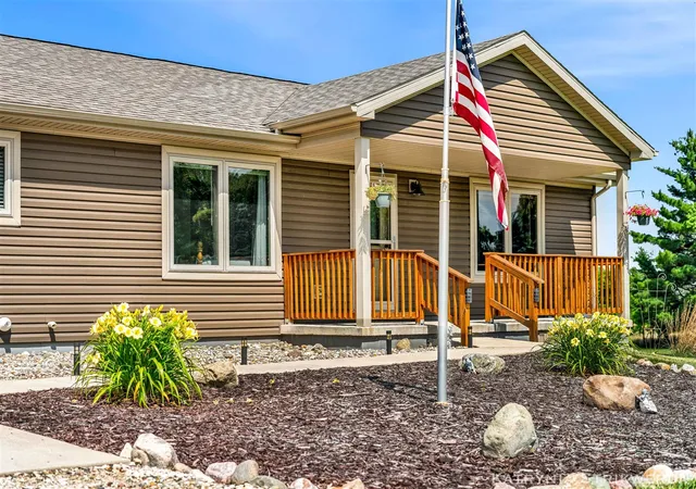 4th image of 2256 S Cochran Rd, Charlotte, MI 48813 | MLS# 70544206