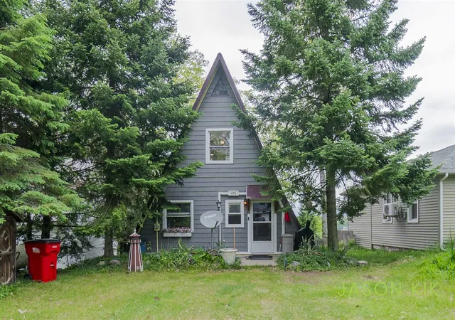 1st image of 679 W Lincoln Ave, White Cloud, MI 49349 | MLS# 70533219