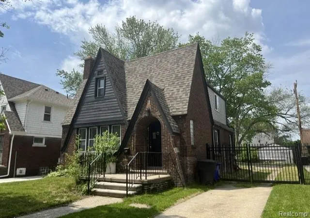 3rd image of 14051 Saint Marys St, Detroit, MI 48227 | MLS# 60997135