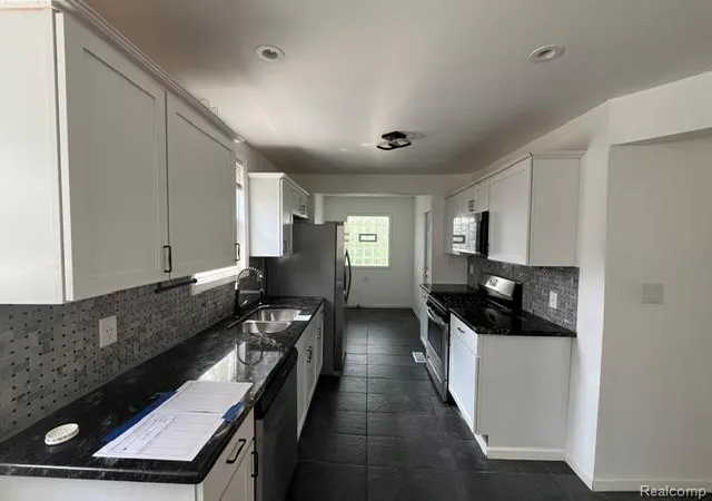 5th image of 14051 Saint Marys St, Detroit, MI 48227 | MLS# 60997135