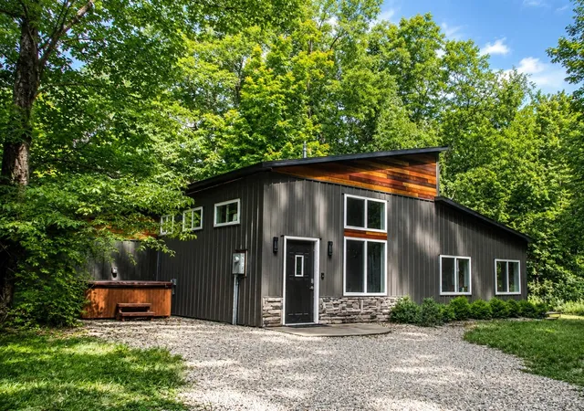 2nd image of 4142 Sayles Rd, Ionia, MI 48846 | MLS# 70551098