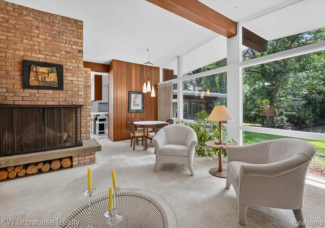 Photo 4 of Sale Pending at 4123 Meadow Wy, Bloomfield Hills, MI 48301 1213 | MLS# 61025186 | Listing updated on 2026-09-02