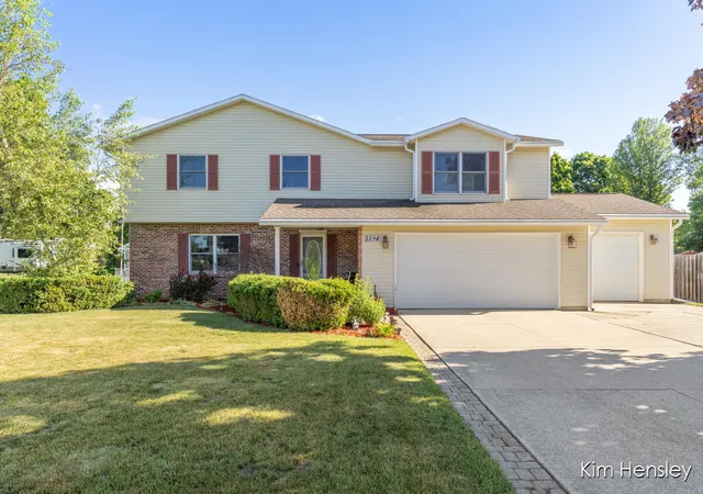 Homes for sale in Belding, MI | 1594 Louva Ct, Belding, MI 48809 | MLS# 70539108