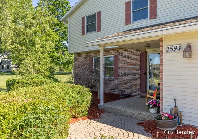 Homes for sale in Belding, MI | 1594 Louva Ct, Belding, MI 48809 | MLS# 70539108