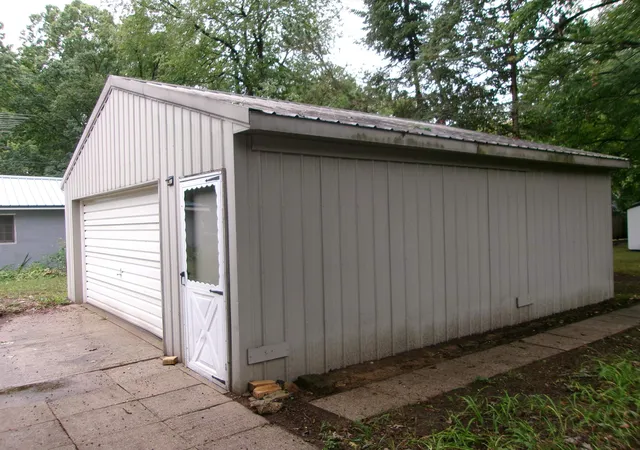 Photo 3 of Single family home for sale at 311 Hunter Dr, Lake, MI 48632 | MLS# 50220367 | Listing updated on 2026-09-07