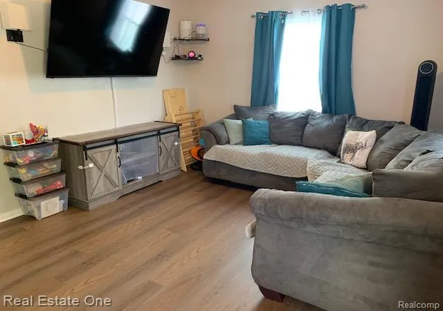 Photo 4 of Sale Pending at 34337 Harroun St, Wayne, MI 48184 | MLS# 61013787 | Listing updated on 2026-07-29