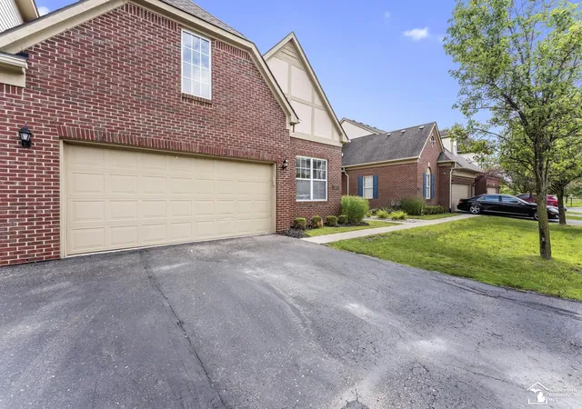 Photo 2 of Sale Pending at 12675 Second Ave, Southgate, MI 48195 | MLS# 50220048 | Listing updated on 2026-09-08