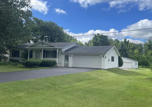 Homes for sale in Lennon, MI | 12055 W Lennon Rd, Lennon, MI 48449 | MLS# 50211987