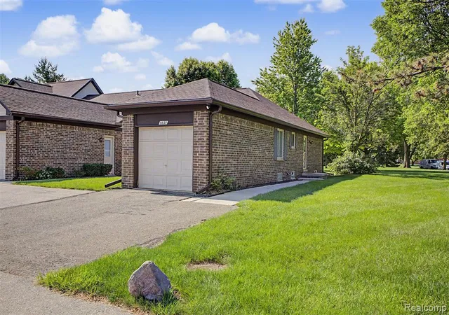 Homes for sale in Dearborn, MI | 3627 Heritage Pkwy, Dearborn, MI 48124 | MLS# 61006980