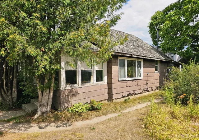 1st image of 1028 Stephenson Ave, Escanaba, MI 49829 | MLS# 50219255