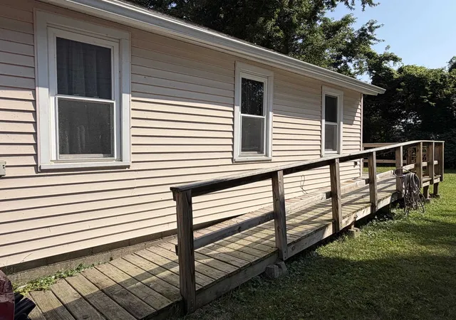 Photo 2 of Single family home for sale at 1052 Pine Rd, Bay City, MI 48706 | MLS# 50216493 | Listing updated on 2026-09-15