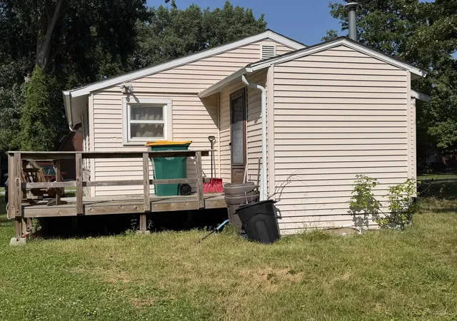 Photo 3 of Single family home for sale at 1052 Pine Rd, Bay City, MI 48706 | MLS# 50216493 | Listing updated on 2026-09-15