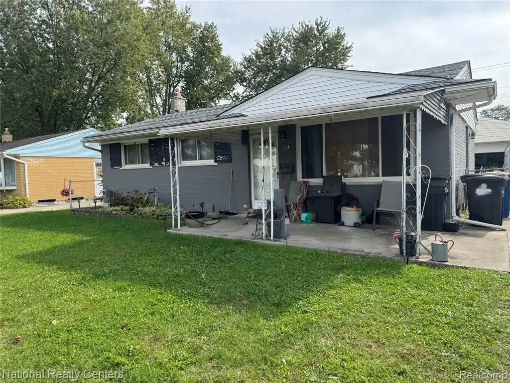 Photo 1 of Sale Pending at 935 Easley Dr, Westland, MI 48186 4879 | MLS# 61037928 | Listing updated on 2026-10-22