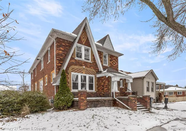 2nd image of 1520 Garfield Ave, Lincoln Park, MI 48146 | MLS# 60993392