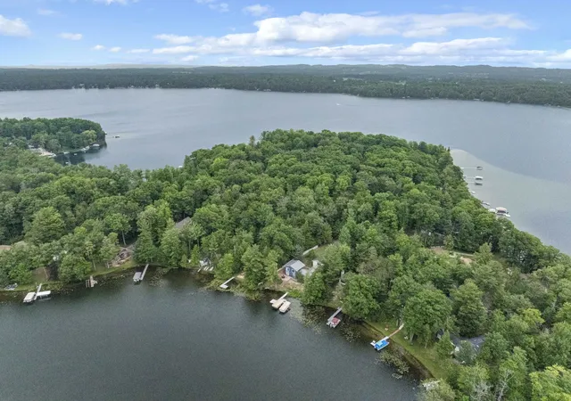 68th image of 2847 Crescent Shores Dr, Traverse City, MI 49685 | MLS# 80070621