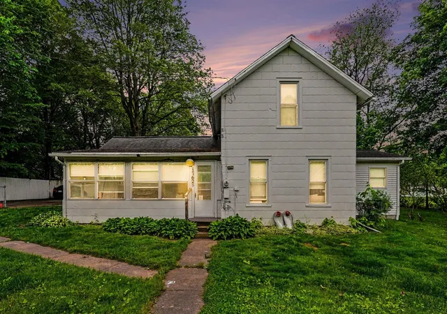 Homes for sale in Vandalia, MI | 17625 E State St, Vandalia, MI 49095 | MLS# 70533794