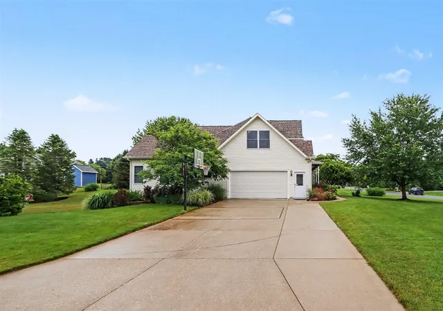 Homes for sale in Galesburg, MI | 4346 Buttercup St, Galesburg, MI 49053 | MLS# 70539870