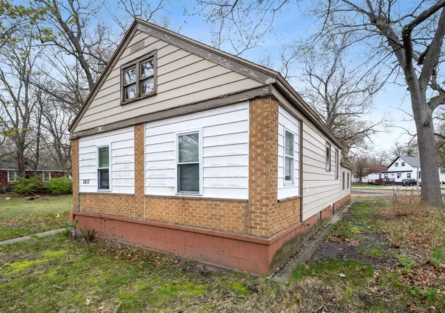 Homes for sale in Muskegon, MI | 2817 Mason Blvd, Muskegon, MI 49444 | MLS# 70528237