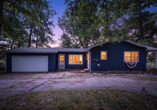 Photo 3 of Single family home for sale at 5770 W US Hwy 12, Buchanan, MI 49107 | MLS# 70536614 | Listing updated on 2026-09-16