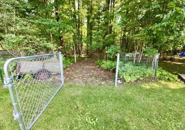 Photo 31 of Single family home for sale at 2290 E Cody Estey Rd, Pinconning, MI 48650 | MLS# 50217918 | Listing updated on 2026-09-03