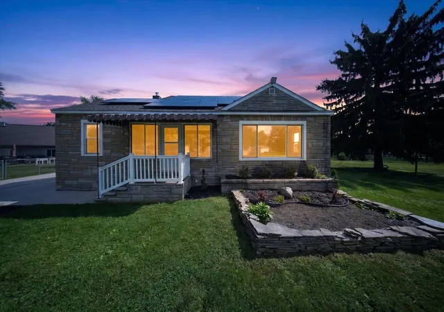Photo 1 of Single family home for sale at 7866 Miami Ave, Monroe, MI 48161 | MLS# 70555389 | Listing updated on 2026-08-31