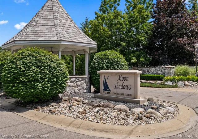 Homes for sale in Pinckney, MI | 9298 Anacapa Bay Dr, Pinckney, MI 48169 | MLS# 61007022