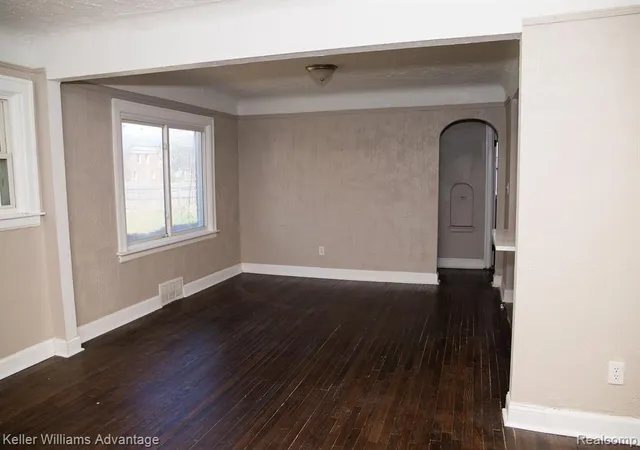 4th image of 16250 Ardmore St, Detroit, MI 48235 4089 | MLS# 60994940