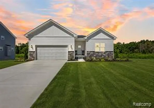Homes for sale in Davison, MI | 2327 Baltimore Ln, Davison, MI 48423 | MLS# 60985584