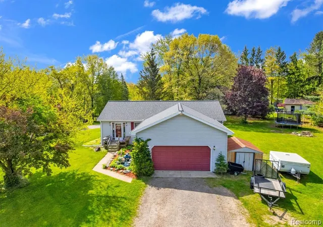 Photo 3 of Single family home for sale at 144 Westshore Dr, Jerome, MI 49249 | MLS# 60394049 | Listing updated on 2026-07-07