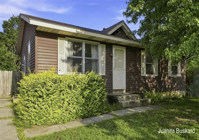 Photo 1 of Sale Pending at 3675 Bluebird Ave, Wyoming, MI 49519 | MLS# 70550896 | Listing updated on 2026-08-14