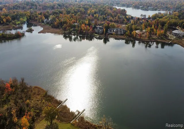 Photo 3 of Land for sale at 2717 Turtle Shores Dr, Bloomfield Hills, MI 48302 | MLS# 60266289 | Listing updated on 2026-07-06