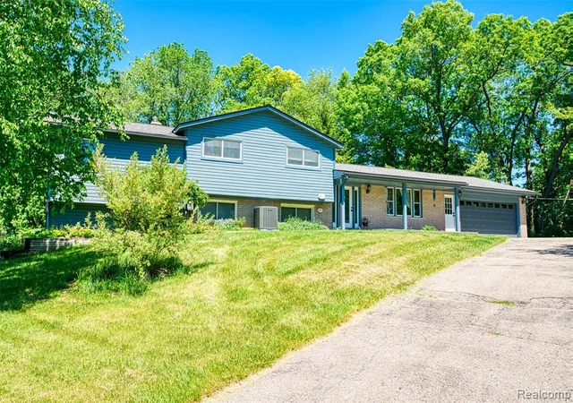 1st image of 940 Rowland Rd, Leonard, MI 48367 | MLS# 60997970