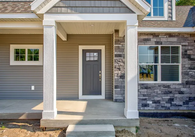 2nd image of 4767 Lexem Dr, Hudsonville, MI 49426 | MLS# 70550848