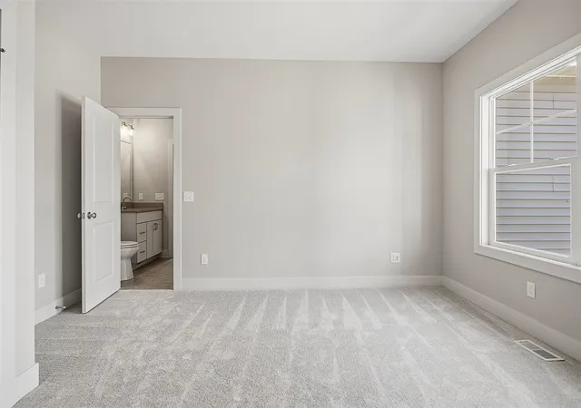 4th image of 4767 Lexem Dr, Hudsonville, MI 49426 | MLS# 70550848