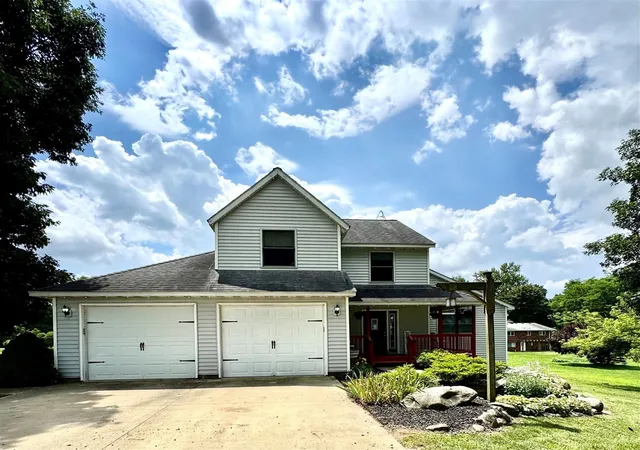 Homes for sale in Three Rivers, MI | 10881 Hoffman Rd, Three Rivers, MI 49093 | MLS# 70539395