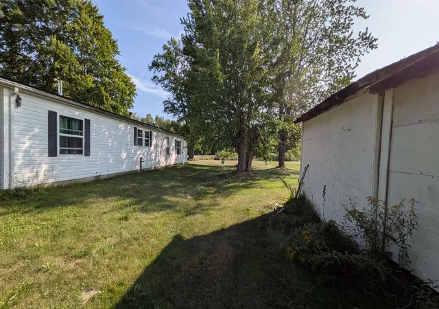 5th image of 9885 E Pere Marquette Rd, Clare, MI 48617 | MLS# 50219607