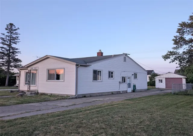 Photo 2 of Single family home for sale at 26840 Chippendale St, Roseville, MI 48066 | MLS# 70548135 | Listing updated on 2026-07-29