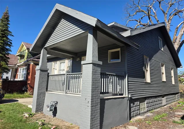 Photo 3 of Single family home for sale at 2530 Fullerton St, Detroit, MI 48238 | MLS# 61003737 | Listing updated on 2026-08-07