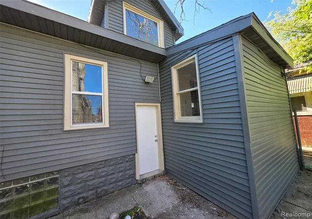 Photo 4 of Single family home for sale at 2530 Fullerton St, Detroit, MI 48238 | MLS# 61003737 | Listing updated on 2026-08-07