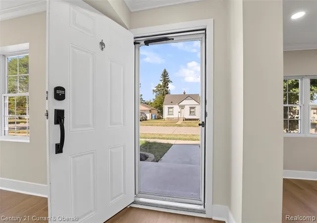 Photo 2 of Single family home for sale at 4685 Gertrude St, Dearborn Heights, MI 48125 | MLS# 61026188 | Listing updated on 2026-09-03