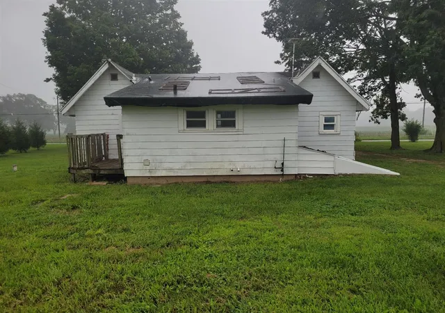 Photo 3 of Single family home for sale at 37646 Paw Rd, Paw Paw, MI 49079 | MLS# 70552266 | Listing updated on 2026-09-04