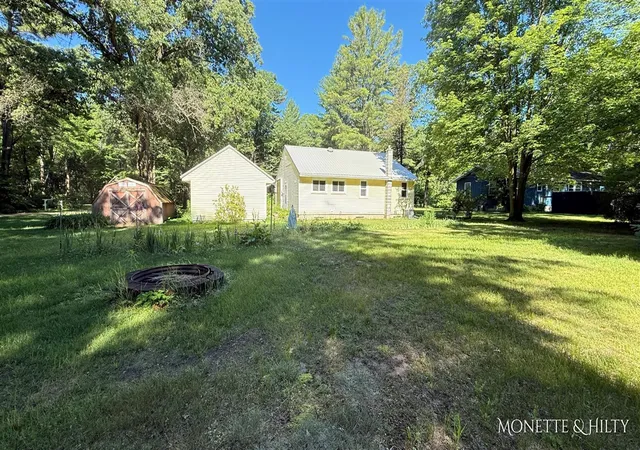 Homes for sale in Twin Lake, MI | 5966 Fowler Rd, Twin Lake, MI 49457 | MLS# 70539413