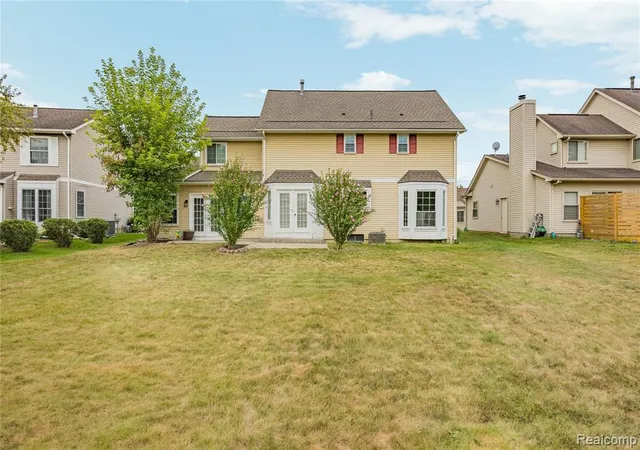 Photo 3 of Sale Pending at 47197 Scarlet Dr, Novi, MI 48374 3446 | MLS# 61025658 | Listing updated on 2026-09-15