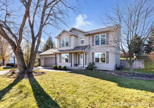 Photo 1 of Sale Pending at 8275 Vista Royale Ln, Rockford, MI 49341 | MLS# 70505635 | Listing updated on 2025-11-22