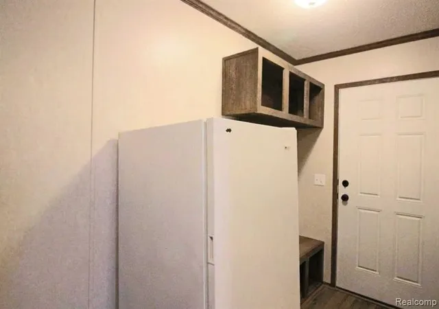 17th image of 25843 Loudon, Flat Rock, MI 48134 | MLS# 61007763