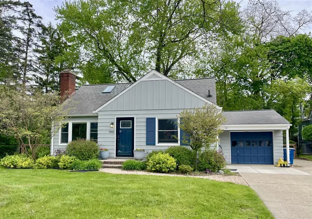 Homes for sale in Ann Arbor, MI | 1801 Cayuga Pl, Ann Arbor, MI 48104 | MLS# 70523951