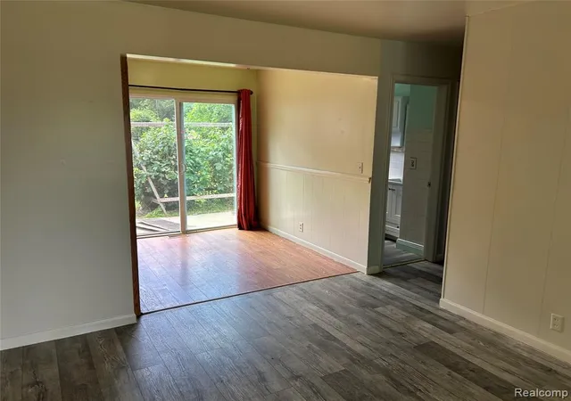 5th image of 3734 Craig Dr, Flint, MI 48506 | MLS# 61004652