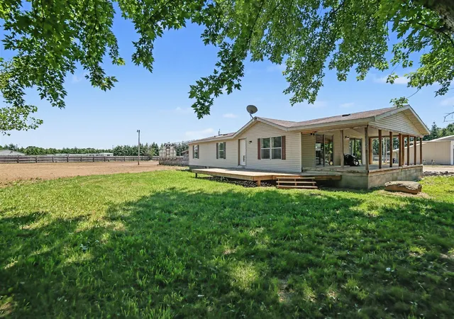 2nd image of 1904 N 48th Ave, Mears, MI 49436 | MLS# 70541946