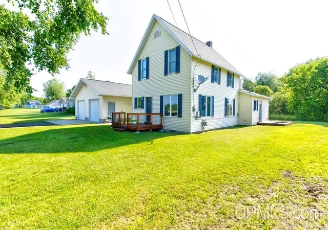 3rd image of 4316 D Rd, Bark River, MI 49807 | MLS# 50214588