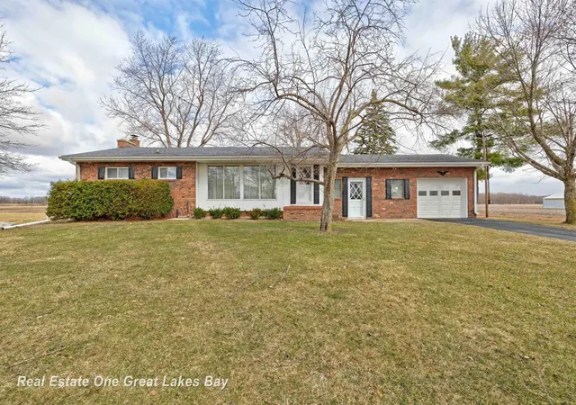 Homes for sale in Chesaning, MI | 8730 Chesaning Rd, Chesaning, MI 48616 | MLS# 50202470